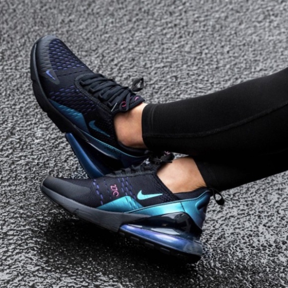 nike air max 270 womens throwback future